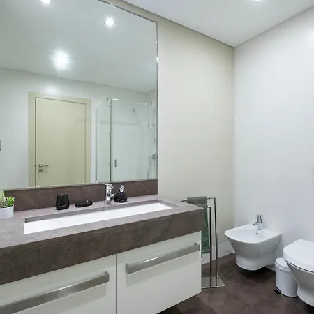 Royal Sea View-2bedroom-ac-1 Min Walk Restaurants Supermk فونشال
