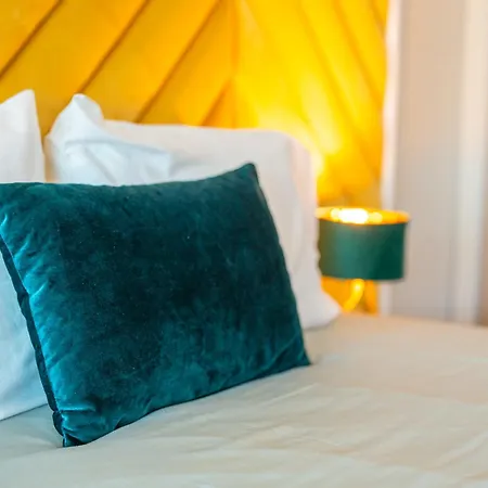 Royal Sea View-2bedroom-ac-1 Min Walk Restaurants Supermk شقة