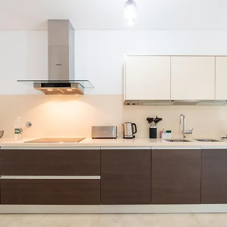Royal Sea View-2bedroom-ac-1 Min Walk Restaurants Supermk شقة فونشال