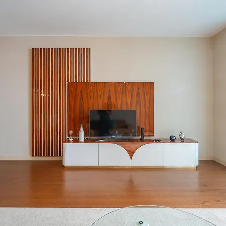 Royal Sea View-2bedroom-ac-1 Min Walk Restaurants Supermk شقة فونشال