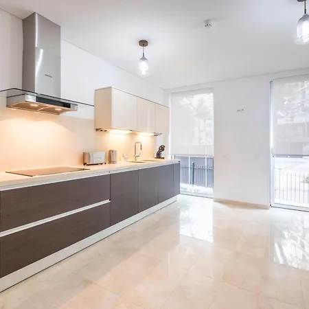 Royal Sea View-2bedroom-ac-1 Min Walk Restaurants Supermk *