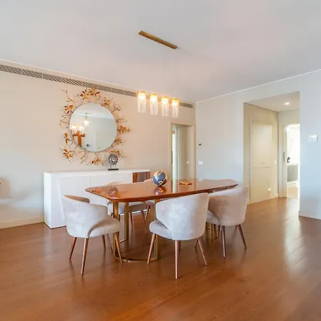 Royal Sea View-2bedroom-ac-1 Min Walk Restaurants Supermk Funchal (Madeira)